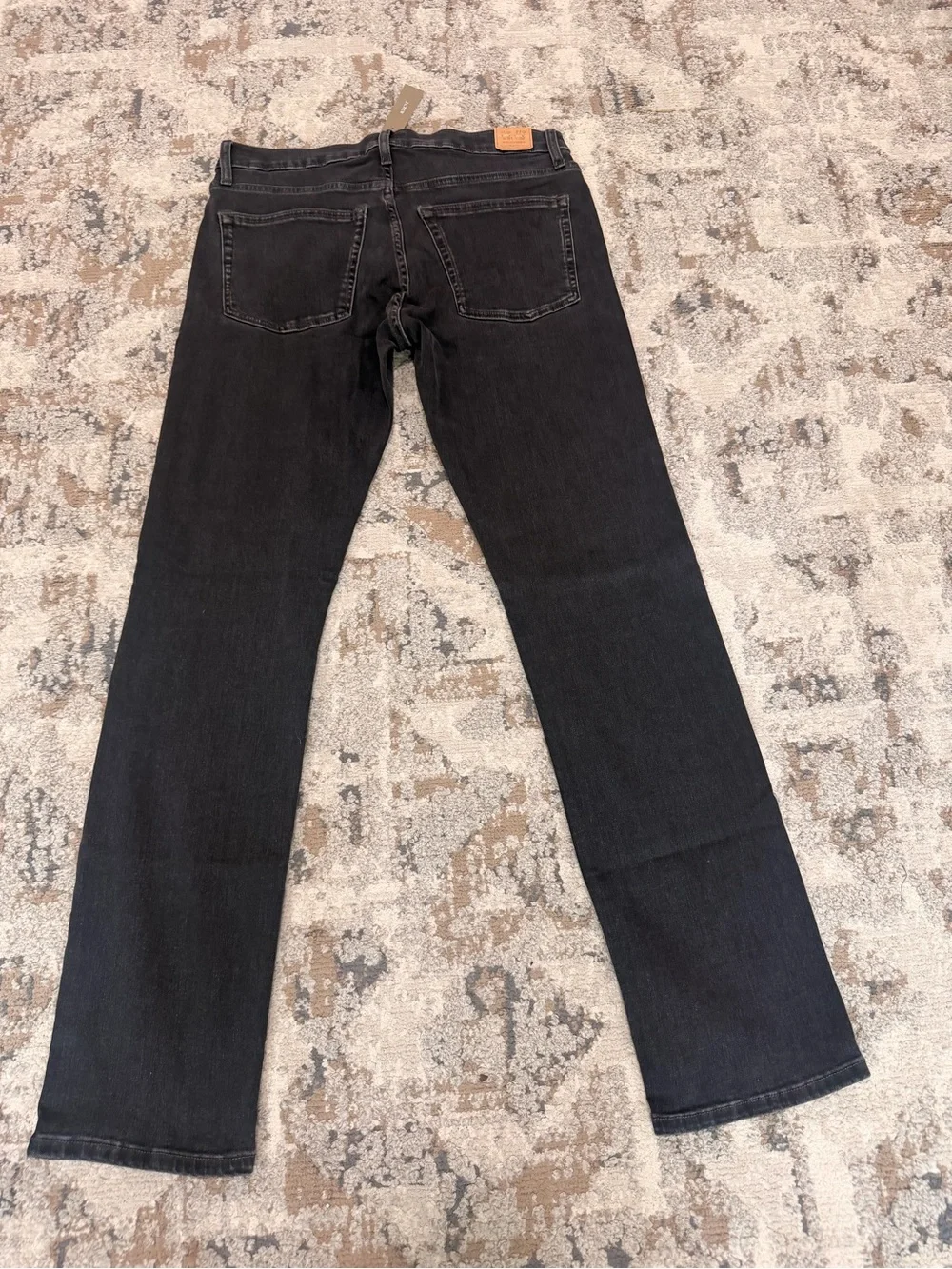 Slim-fit stretch jean in black wash